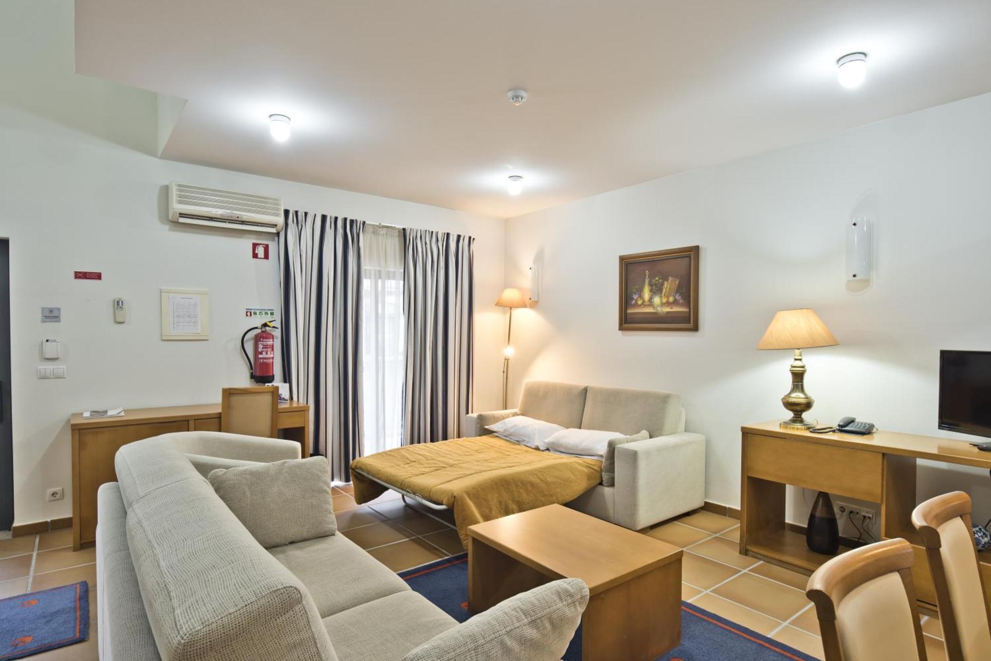Lam Hotel Estarreja Exterior photo
