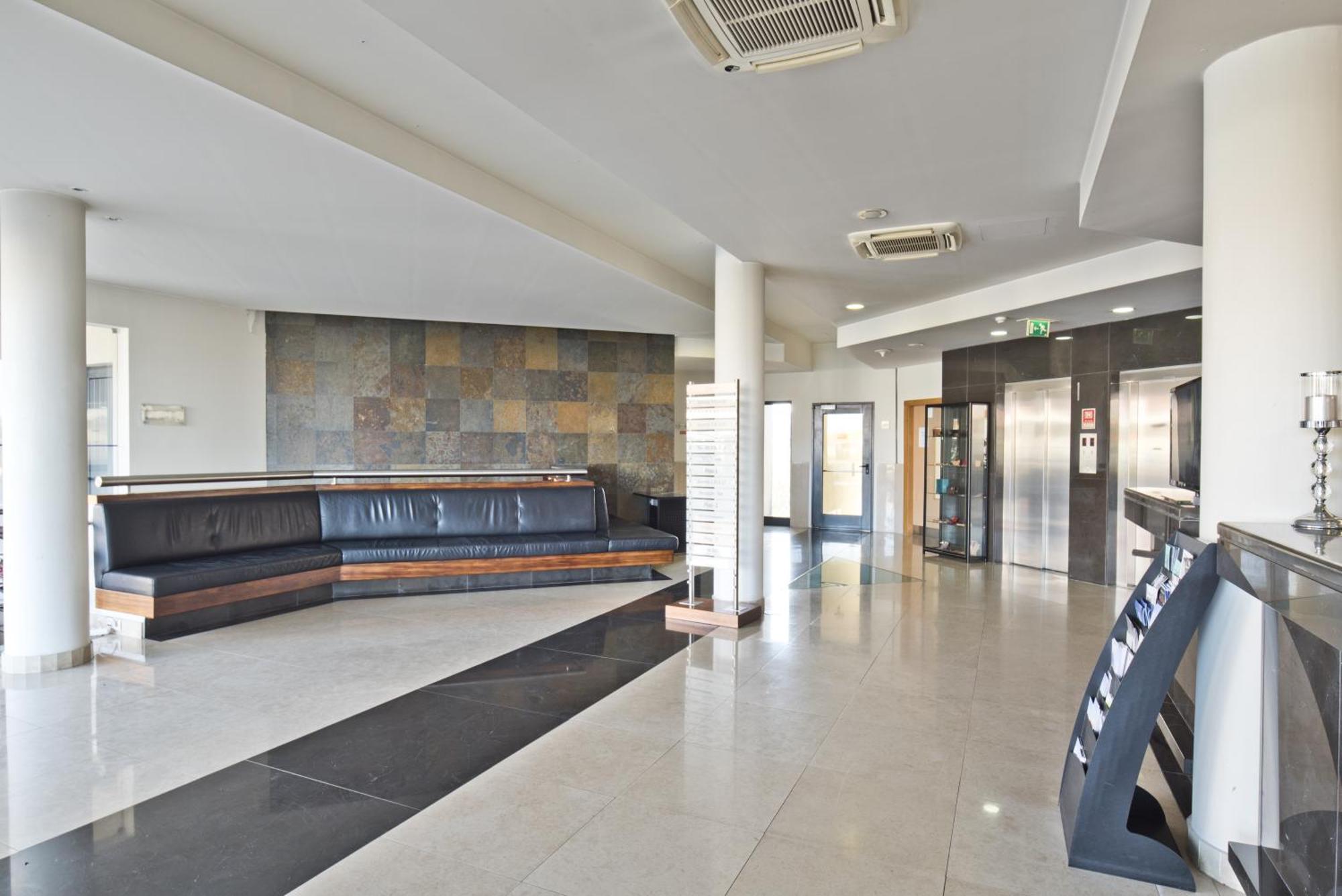 Lam Hotel Estarreja Exterior photo